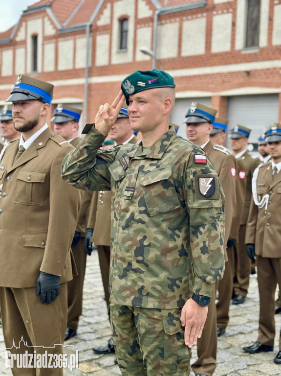 Służyć wiernie Rzeczypospolitej Polskiej – uroczyste ślubowanie kadetów z Grudziądza