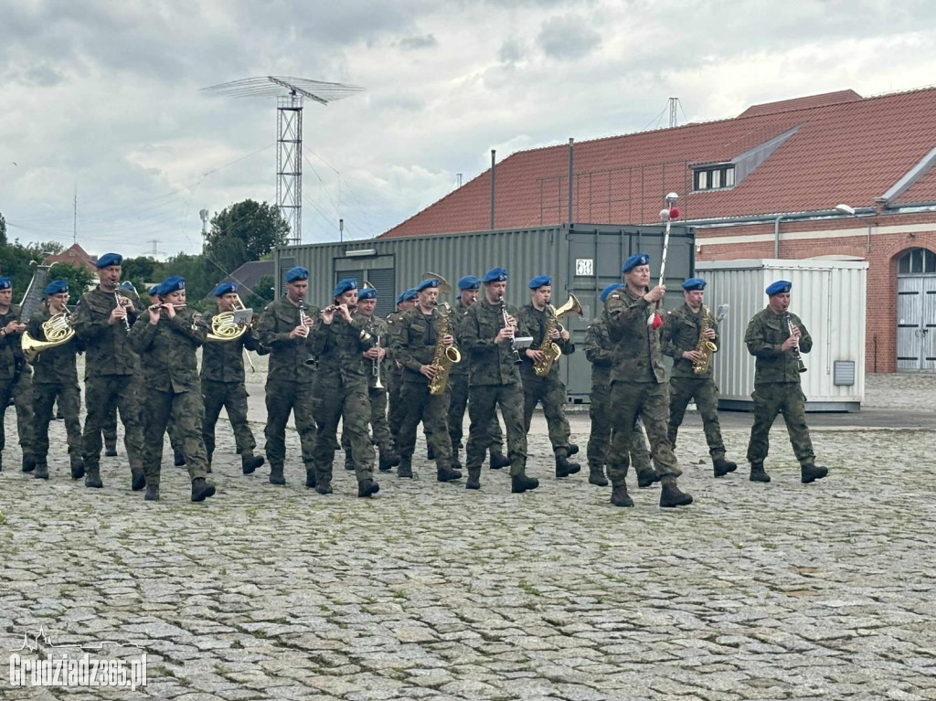 Służyć wiernie Rzeczypospolitej Polskiej – uroczyste ślubowanie kadetów z Grudziądza