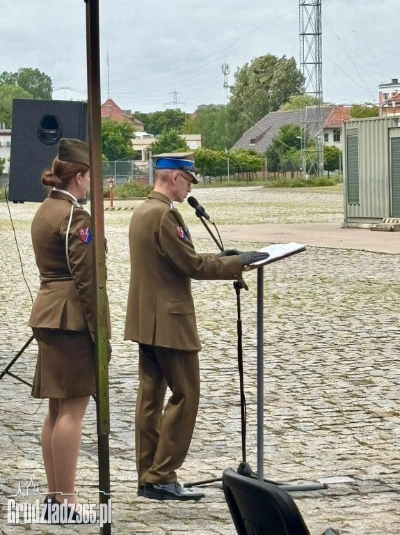 Służyć wiernie Rzeczypospolitej Polskiej – uroczyste ślubowanie kadetów z Grudziądza