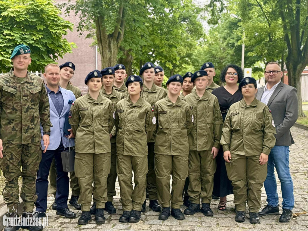 Służyć wiernie Rzeczypospolitej Polskiej – uroczyste ślubowanie kadetów z Grudziądza