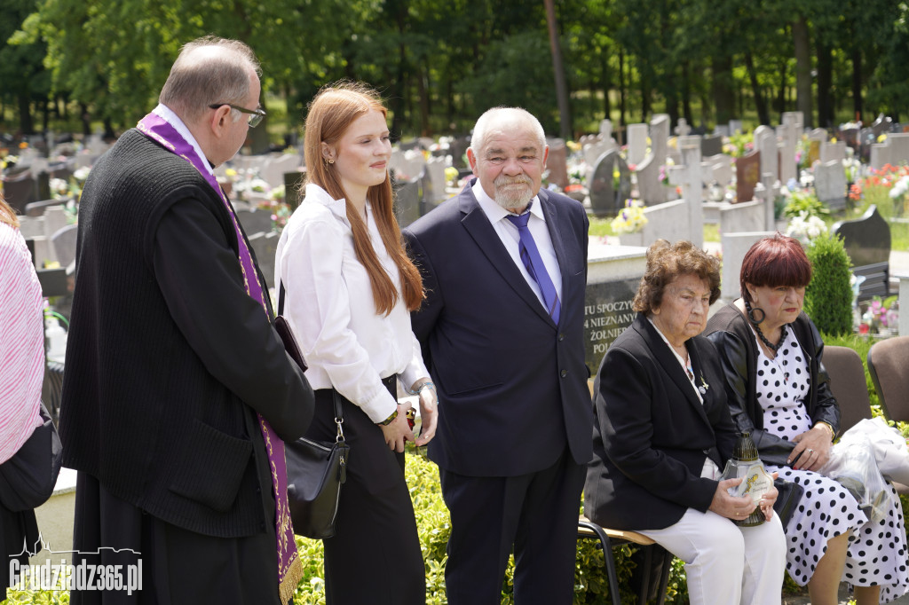 Uroczyste odsłonięcie tablicy pamiątkowej poświęcone Irenie Szydłowskiej