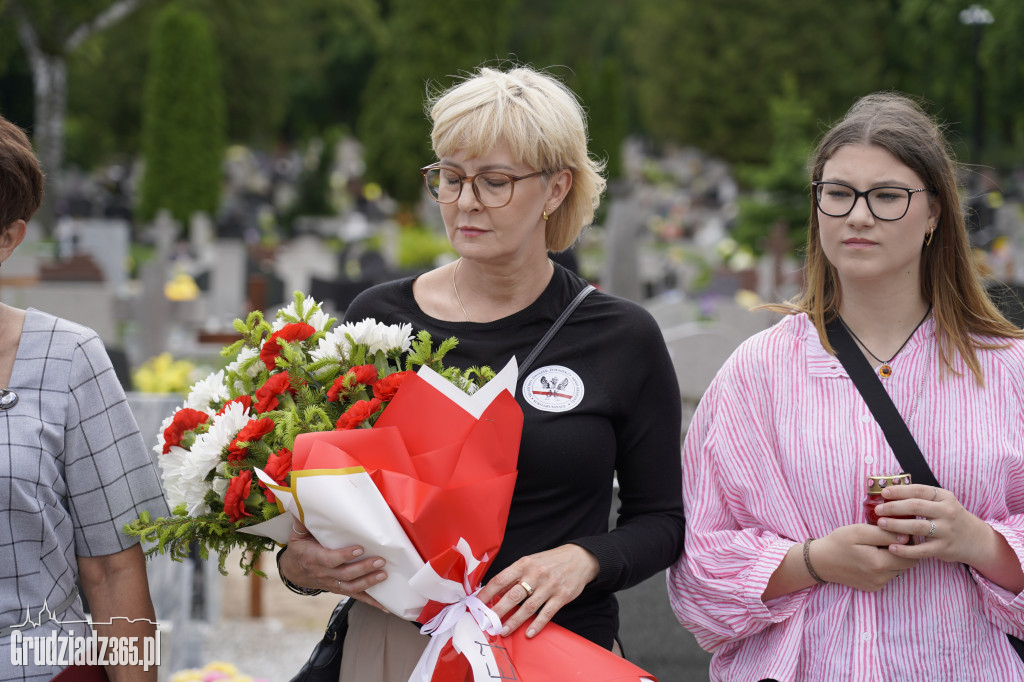 Uroczyste odsłonięcie tablicy pamiątkowej poświęcone Irenie Szydłowskiej
