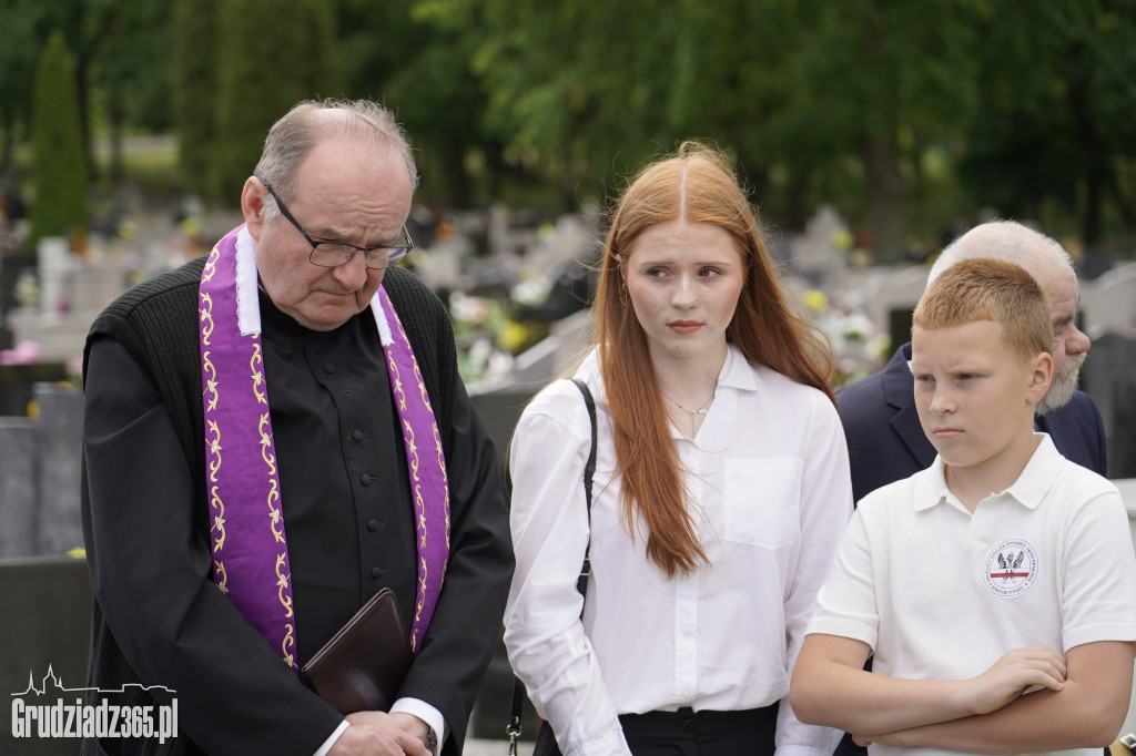 Uroczyste odsłonięcie tablicy pamiątkowej poświęcone Irenie Szydłowskiej