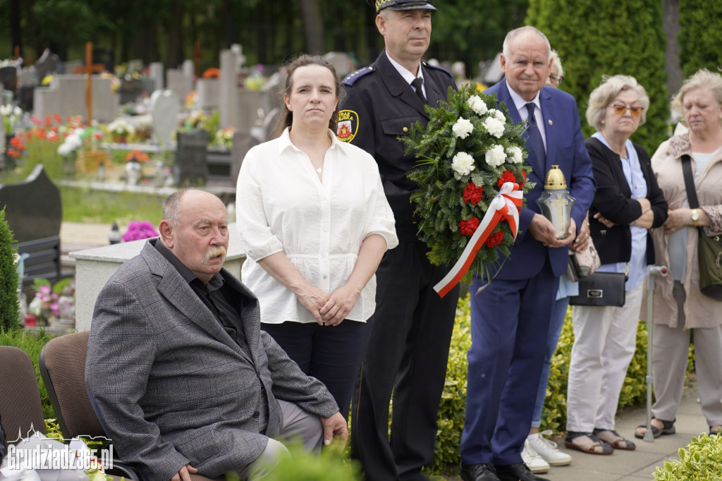 Uroczyste odsłonięcie tablicy pamiątkowej poświęcone Irenie Szydłowskiej