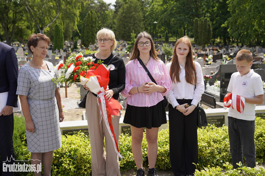 Uroczyste odsłonięcie tablicy pamiątkowej poświęcone Irenie Szydłowskiej