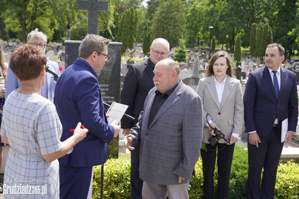 Uroczyste odsłonięcie tablicy pamiątkowej poświęcone Irenie Szydłowskiej