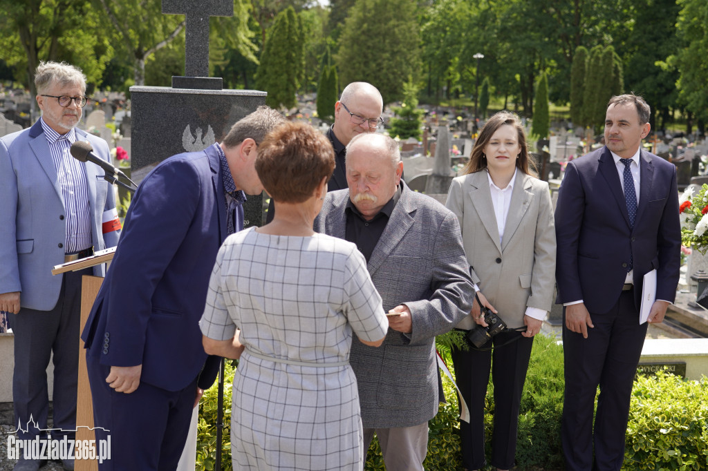 Uroczyste odsłonięcie tablicy pamiątkowej poświęcone Irenie Szydłowskiej