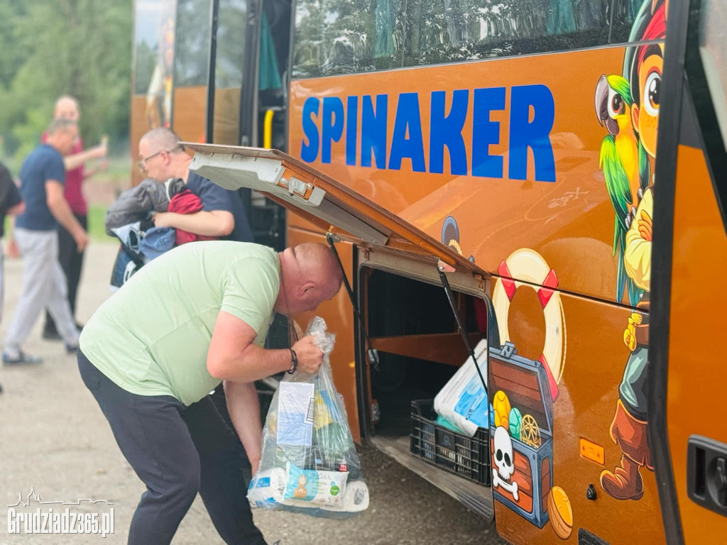 Goście z Miłkowa w Grudziądzu. Projekt „Spinaker dla Powodzian” łączy terapię i sztuk