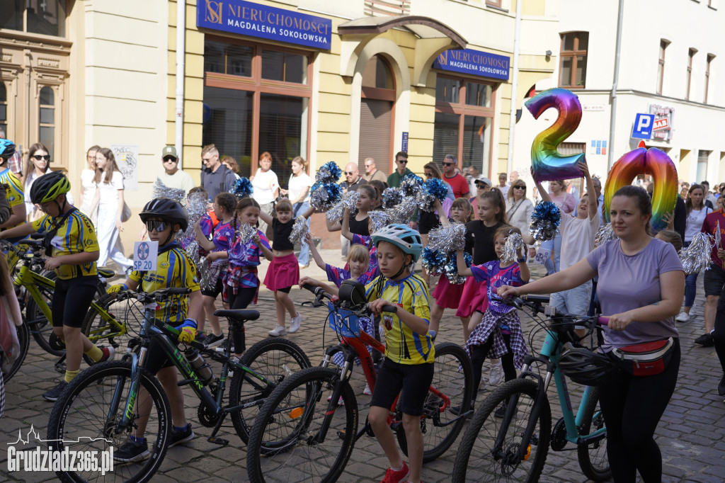 Jarmark Spichrzowy w Grudziądzu - przemarsz mieszkańców na Rynek