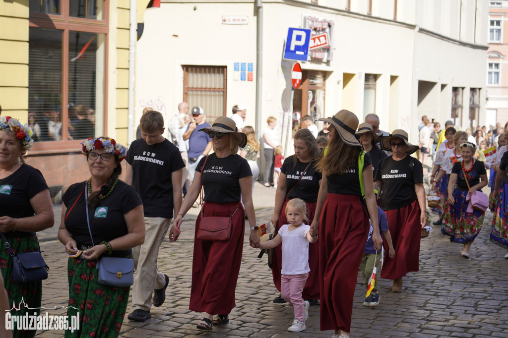 Jarmark Spichrzowy w Grudziądzu - przemarsz mieszkańców na Rynek