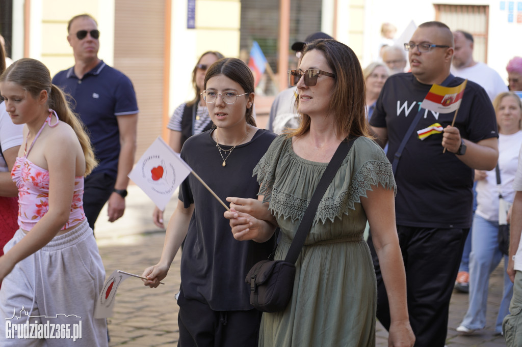 Jarmark Spichrzowy w Grudziądzu - przemarsz mieszkańców na Rynek