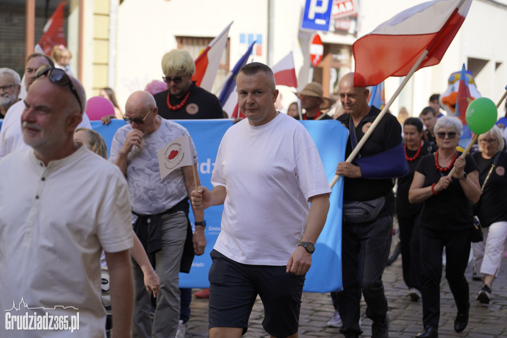 Jarmark Spichrzowy w Grudziądzu - przemarsz mieszkańców na Rynek