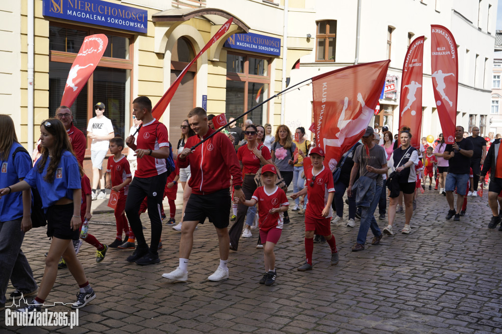 Jarmark Spichrzowy w Grudziądzu - przemarsz mieszkańców na Rynek