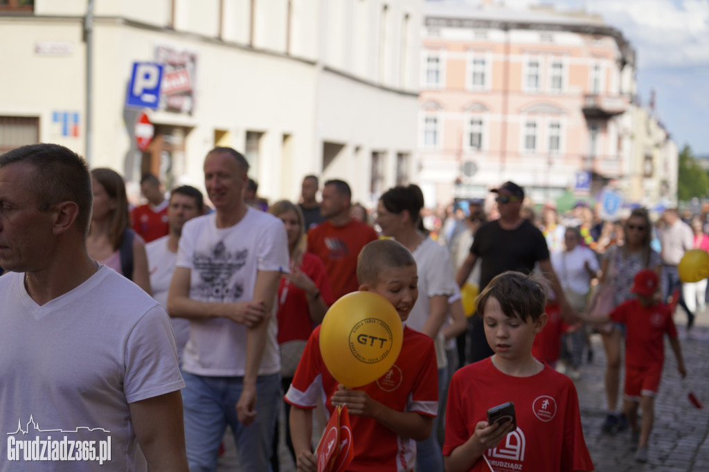 Jarmark Spichrzowy w Grudziądzu - przemarsz mieszkańców na Rynek