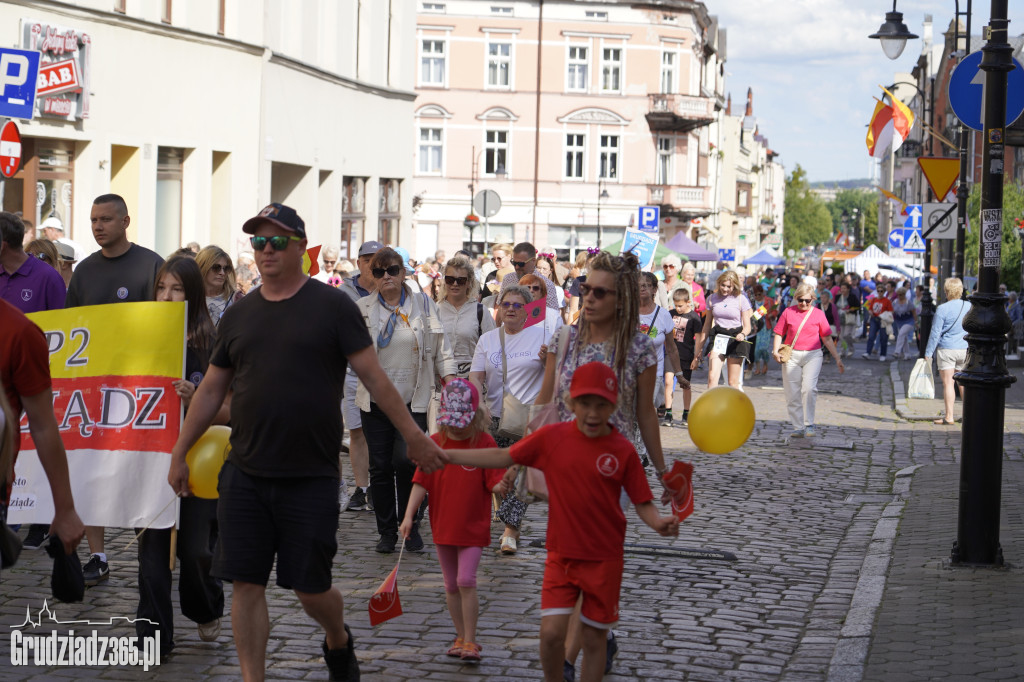 Jarmark Spichrzowy w Grudziądzu - przemarsz mieszkańców na Rynek
