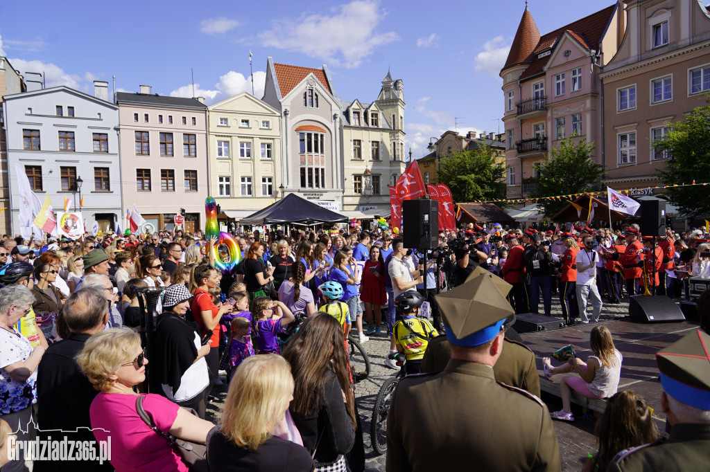 Jarmark Spichrzowy w Grudziądzu - przemarsz mieszkańców na Rynek
