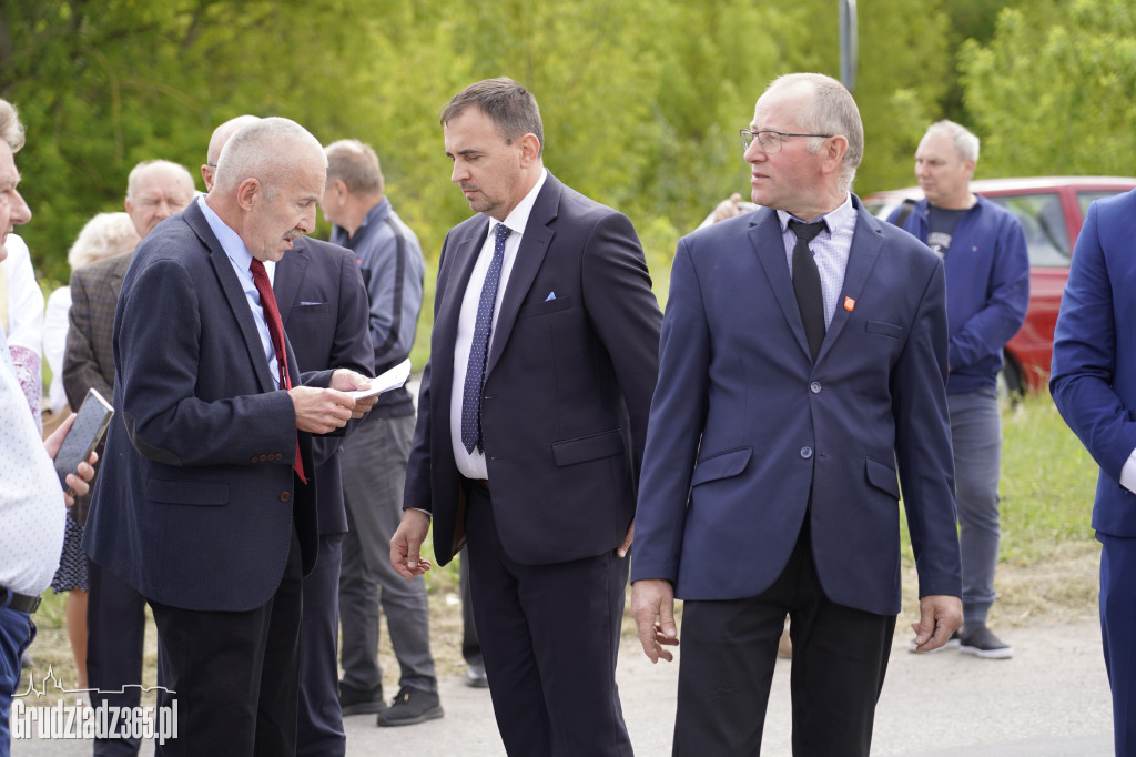 Hołd dla bohaterów Solidarności. W Grudziądzu odsłonięto tablicę w 45. rocznicę zrywu