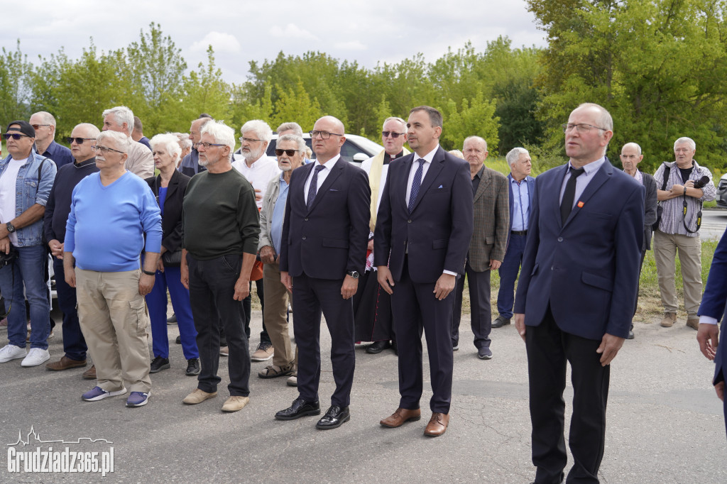 Hołd dla bohaterów Solidarności. W Grudziądzu odsłonięto tablicę w 45. rocznicę zrywu