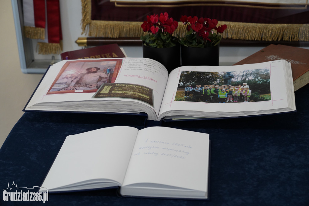 Potomkowie Ludwika Rydygiera odwiedzili Chełmno i rodzinny Dusocin