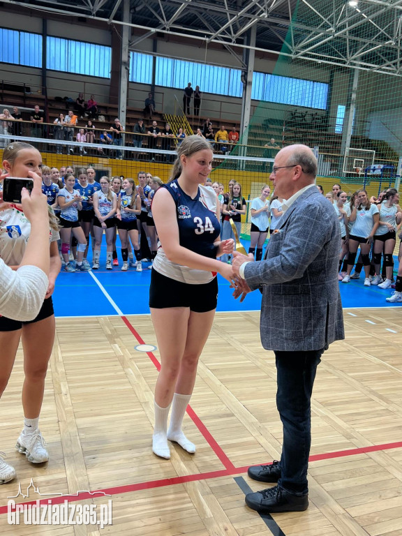 Drugi dzień Ogólnopolskiego Turnieju Piłki Siatkowej na KS Stal Grudziądz