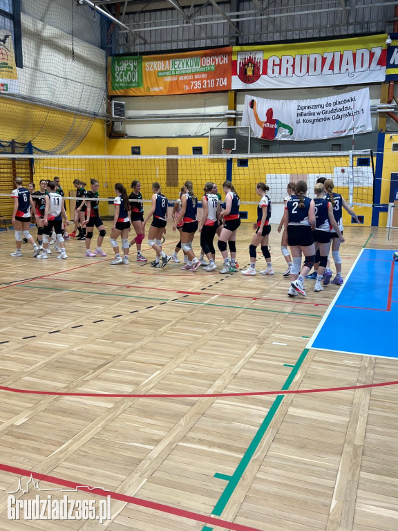 Drugi dzień Ogólnopolskiego Turnieju Piłki Siatkowej na KS Stal Grudziądz