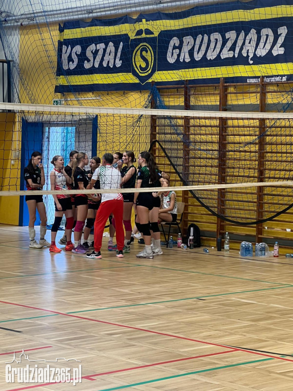 Drugi dzień Ogólnopolskiego Turnieju Piłki Siatkowej na KS Stal Grudziądz