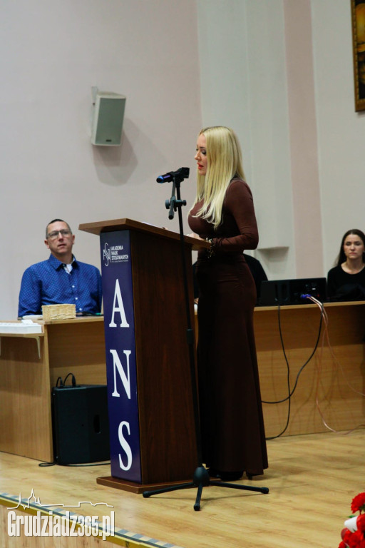 Gaudeamus Igitur w Grudziądzu. ANS uroczyście zainagurowała rok akademicki i wręczyła dyplomy