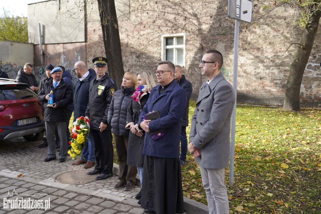 Pamięć przywrócona. Uroczyste odsłonięcie obelisku przy ul. Kosynierów Gdyńskich