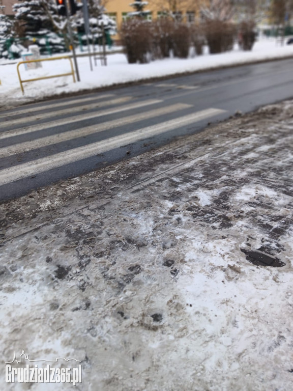 Grudziądz: Prezydent robi „orzełki”, a miasto tonie w zaspach. Radny Sarnowski odpowiada w nietypowy sposób