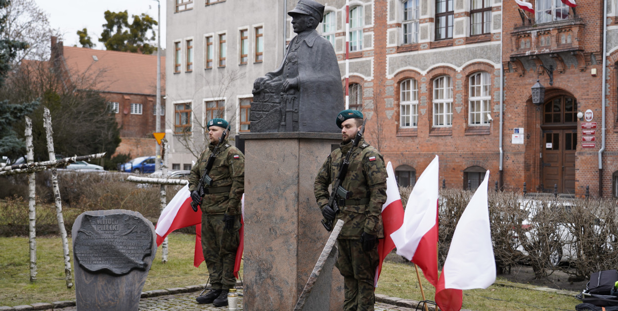 Narodowy Dzień Pamięci Żołnierzy Wyklętych - obchody przy pomniku Pileckiego