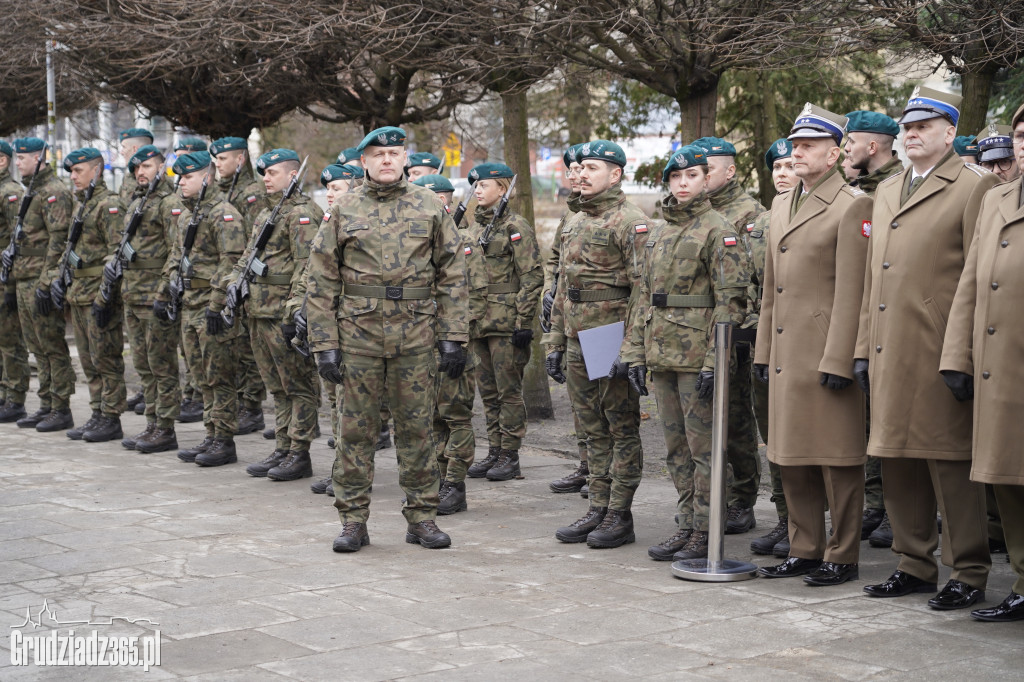 Narodowy Dzień Pamięci Żołnierzy Wyklętych - obchody przy pomniku Pileckiego