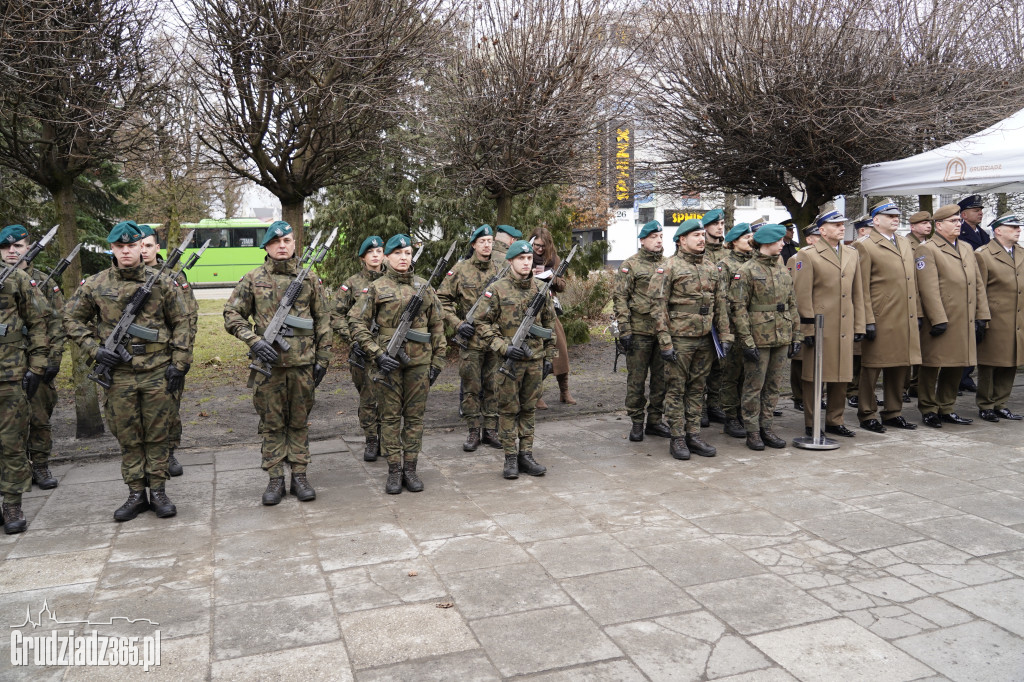 Narodowy Dzień Pamięci Żołnierzy Wyklętych - obchody przy pomniku Pileckiego