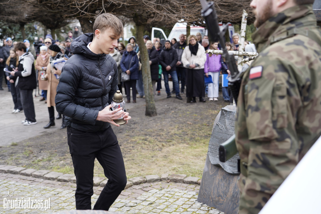 Narodowy Dzień Pamięci Żołnierzy Wyklętych - obchody przy pomniku Pileckiego