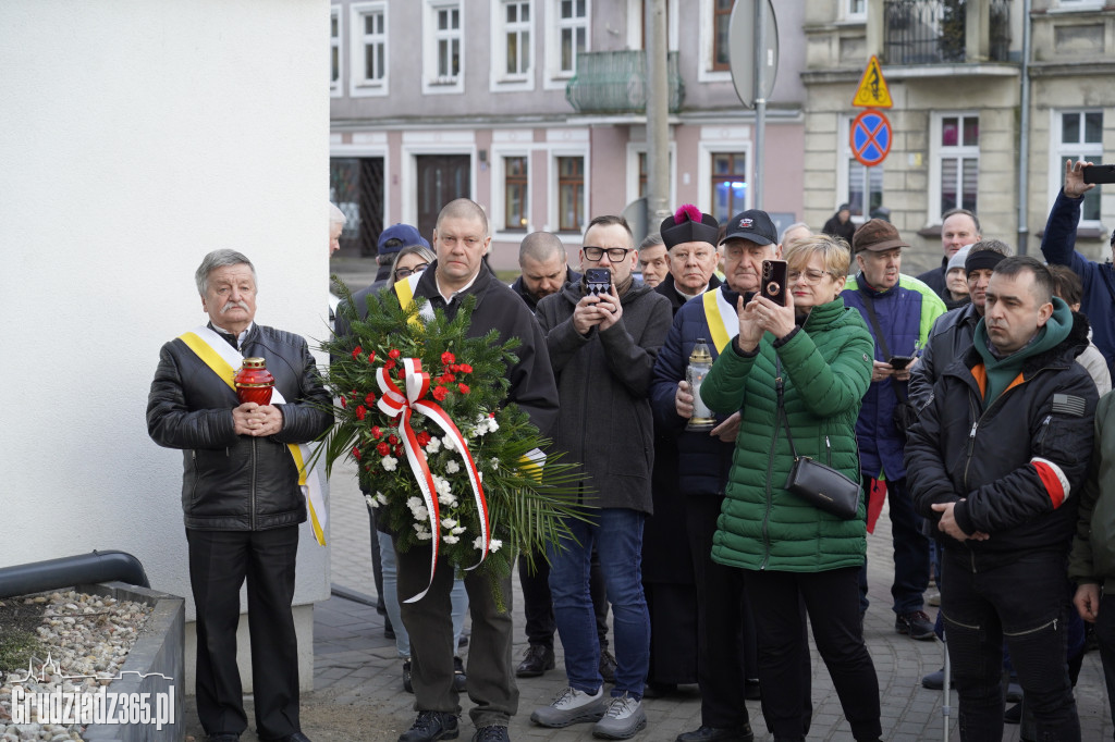 Narodowy Dzień Pamięci Żołnierzy Wyklętych - obchody przy rondzie Nila
