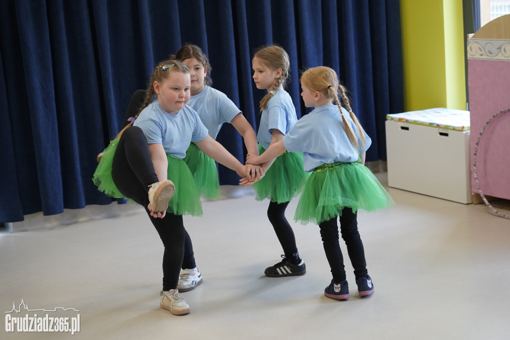 Małe talenty, wielka scena! II Gminny Przegląd Przedszkolaków w Wałdowie Szlacheckim