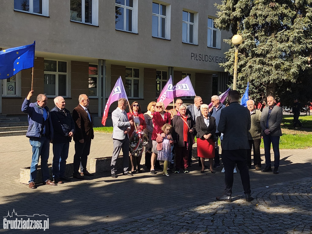 Grudziądz pamięta o ludziach pracy. Symboliczne obchody 1 Maja i rocznica wstąpienia do UE
