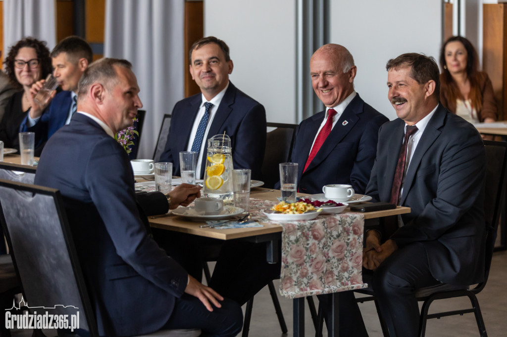 Sołtysi z powiatu grudziądzkiego wyróżnieni odznakami honorowymi