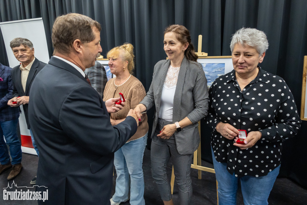 Sołtysi z powiatu grudziądzkiego wyróżnieni odznakami honorowymi