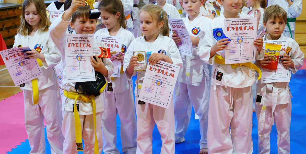 Wielki sukces młodych wojowników z Grudziądza! Rozbili bank z medalami w Świeciu
