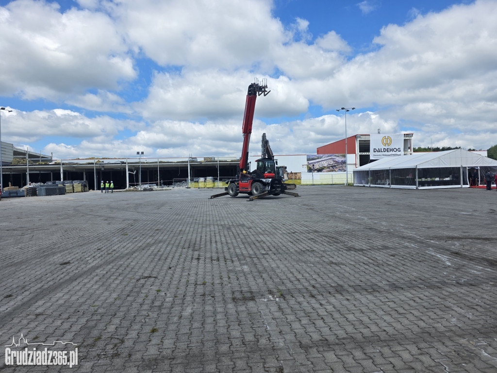 Nowoczesny park handlowy zastąpi dawnego Reala. Wmurowano kamień węgielny pod KM Park IMSO