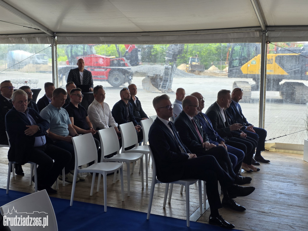 Nowoczesny park handlowy zastąpi dawnego Reala. Wmurowano kamień węgielny pod KM Park IMSO