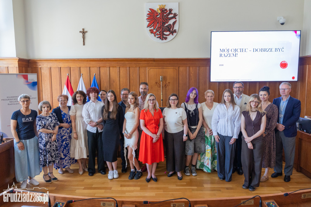 Uczennica z Grudziądza laureatką wojewódzkiego konkursu na Dzień Ojca!