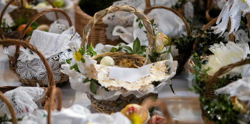 Koszyczek wielkanocny, czyli co włożyć do święconki?