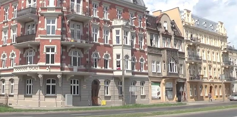 Pieniądze mieszkańców Grudziądza wyrzucane w błoto.