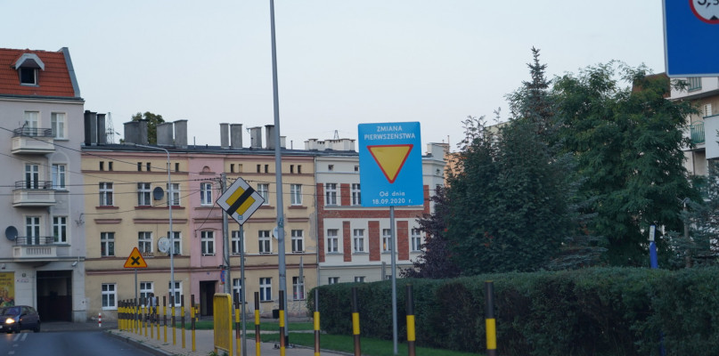 Uwaga zmiana oznakowania na skrzyżowaniu Kalinkowa - Brzeźna w Grudziądzu