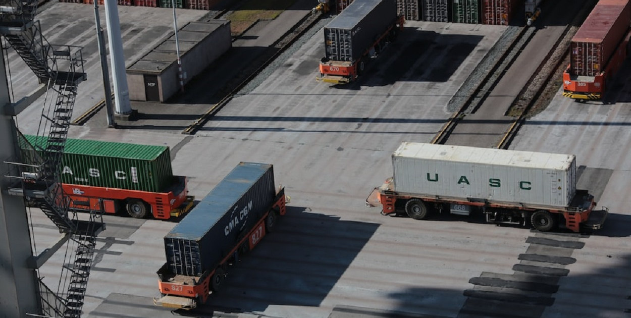 Jakie są rodzaje przyczep ciężarowych? Wszystko co powinieneś wiedzieć!