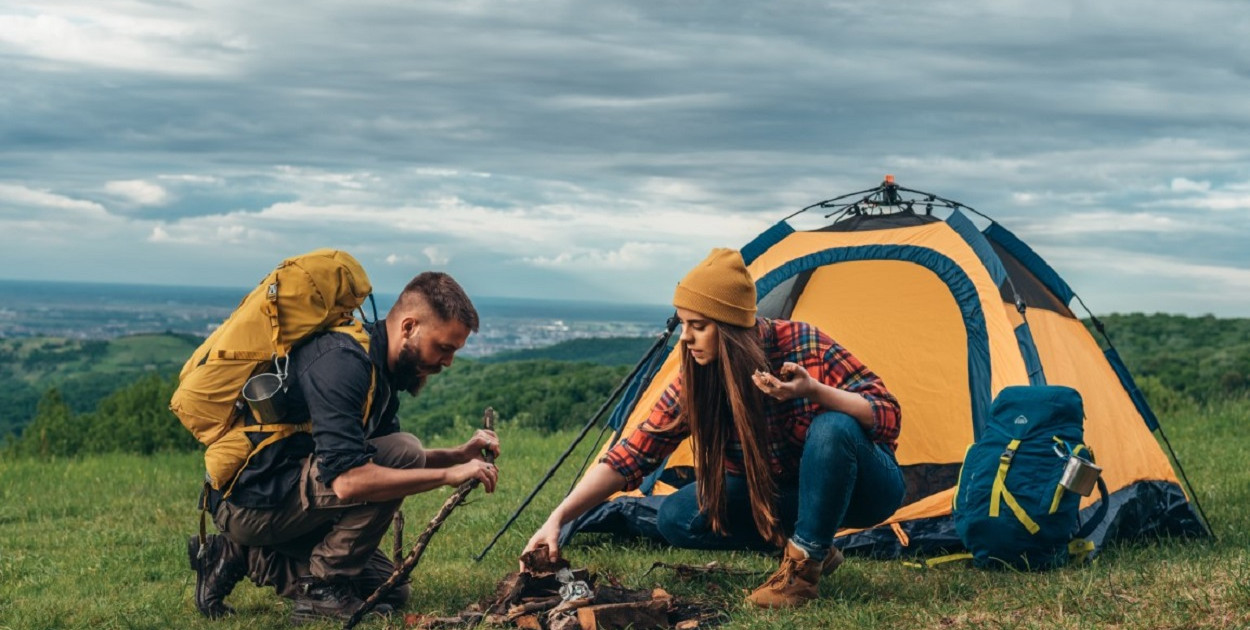 Najlepsze miejsca do obozowania w polskich górach - poradnik dla miłośników namiot