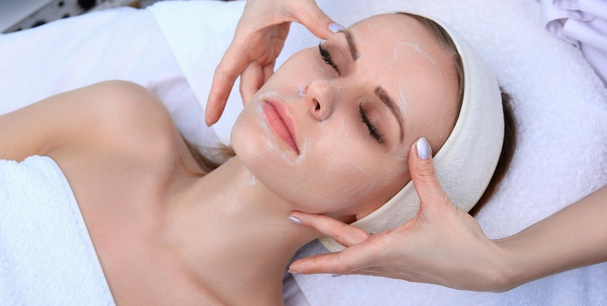 Oczyszczanie wodorowe twarzy – co musisz wiedzieć?