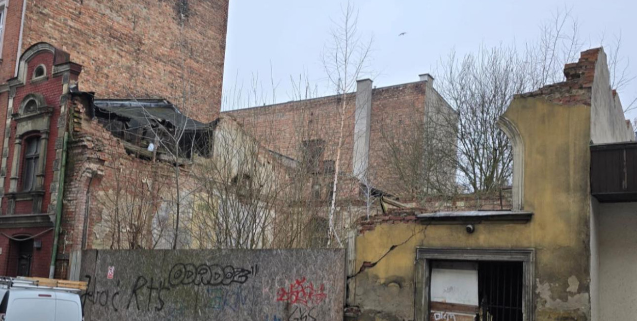 Miasto przejęło zaniedbany teren przy ul. Pułaskiego w Grudziądzu