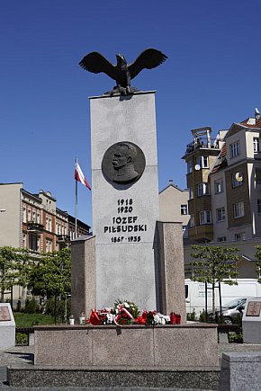 W Grudziądzu uczczono kolejną rocznicę śmierci Józefa Piłsudskiego-2091